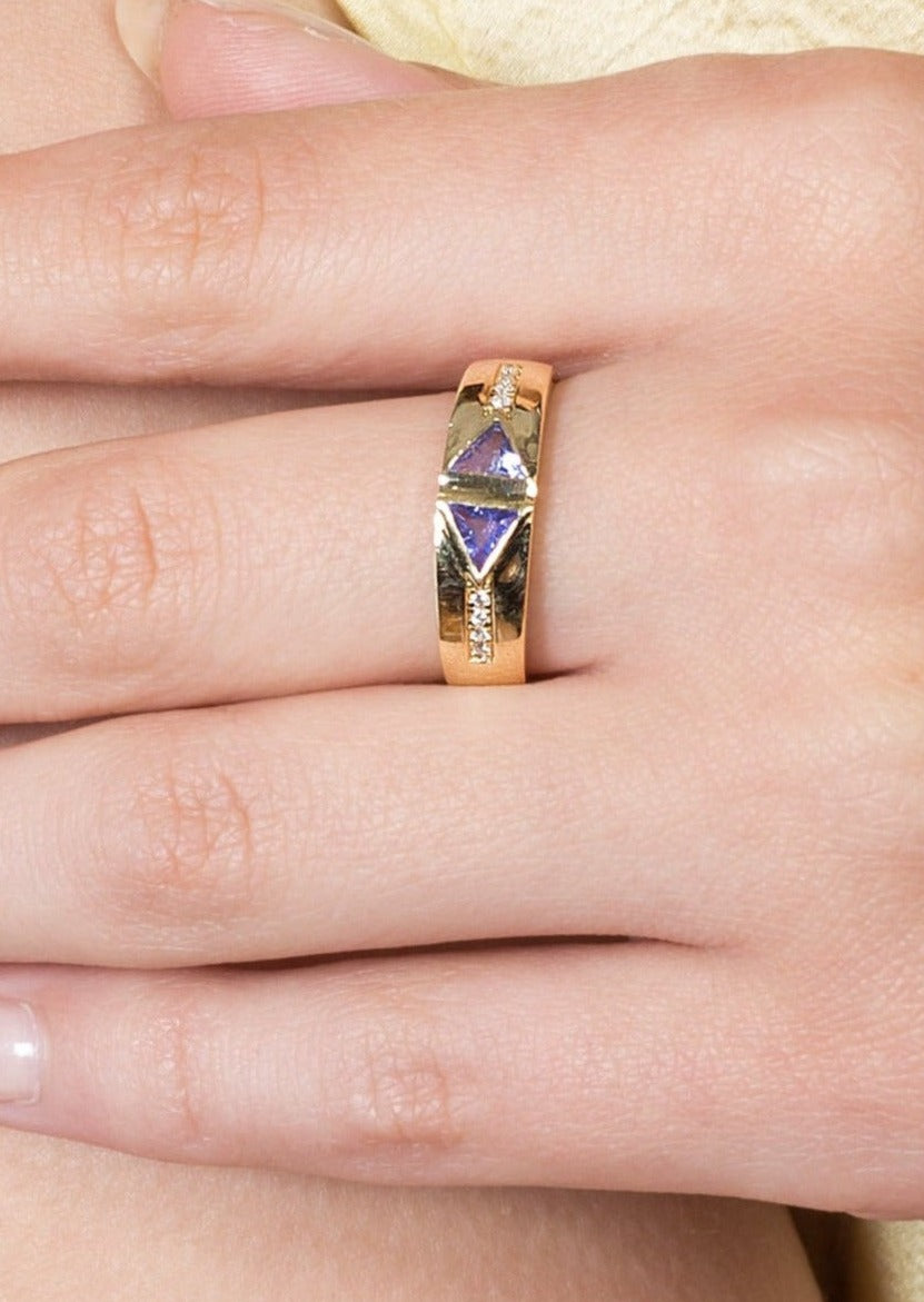 Pyramid jewelry with tanzanite and diamond | Christina Magdolna